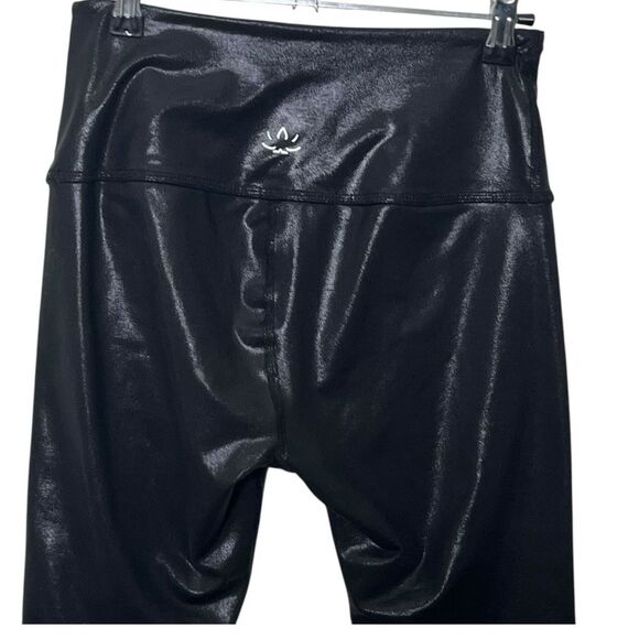 Beyond Yoga Sportgloss High Waisted Midi Leggings Women’s Size Medium Black - Picture 6 of 9